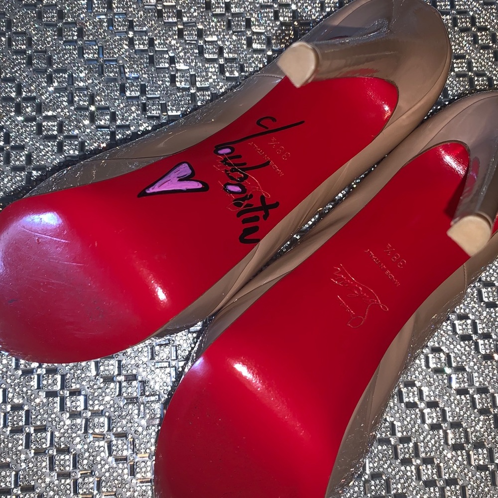 One Of A Kind Signed Christian Louboutin 👠